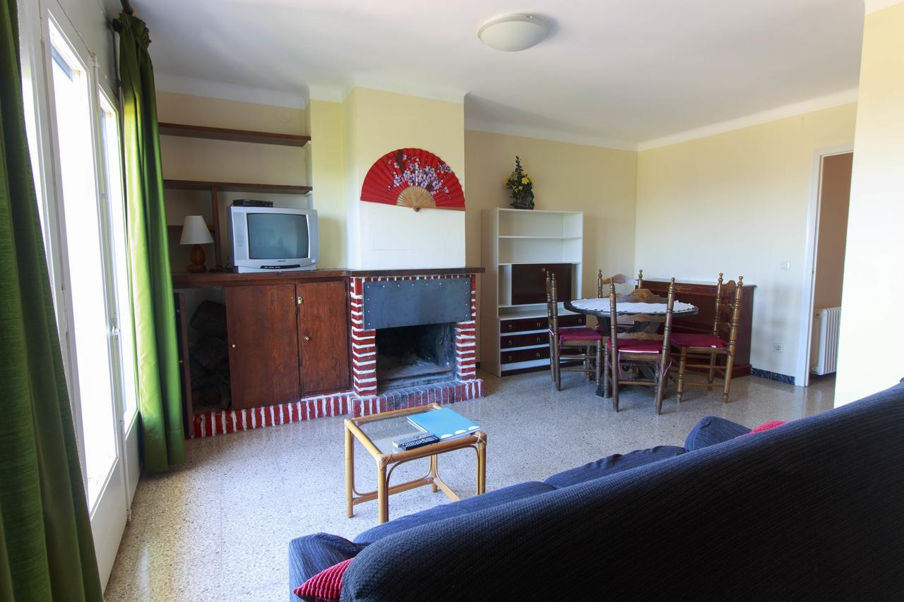 Ca La Conxita Hostal & Restaurante Hotel La Vajol Екстериор снимка